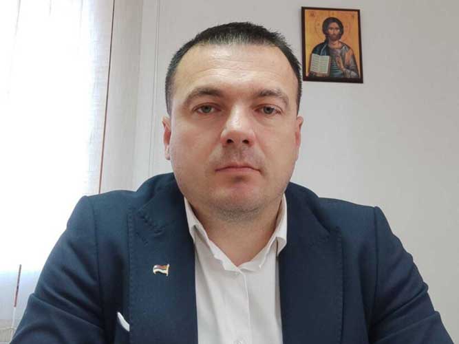 Duško Došenović